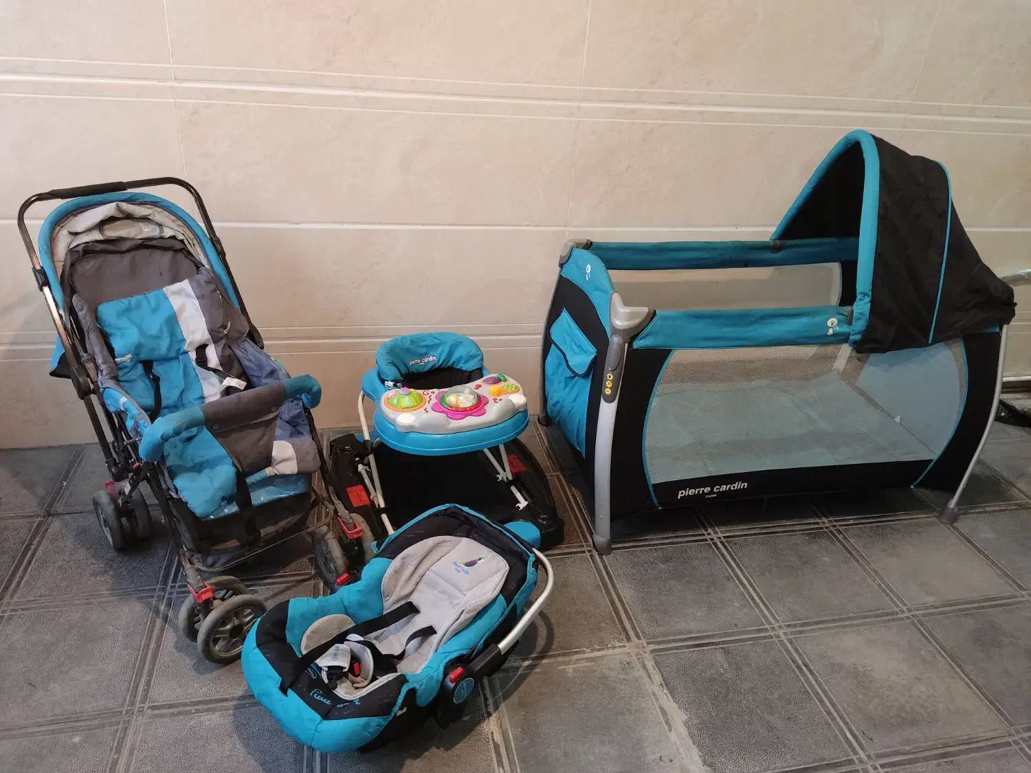 فروش ست کامل نوازد مارک peir gardian..|اسباب و اثاث بچه|شیراز, شهرک مهدیه|دیوار