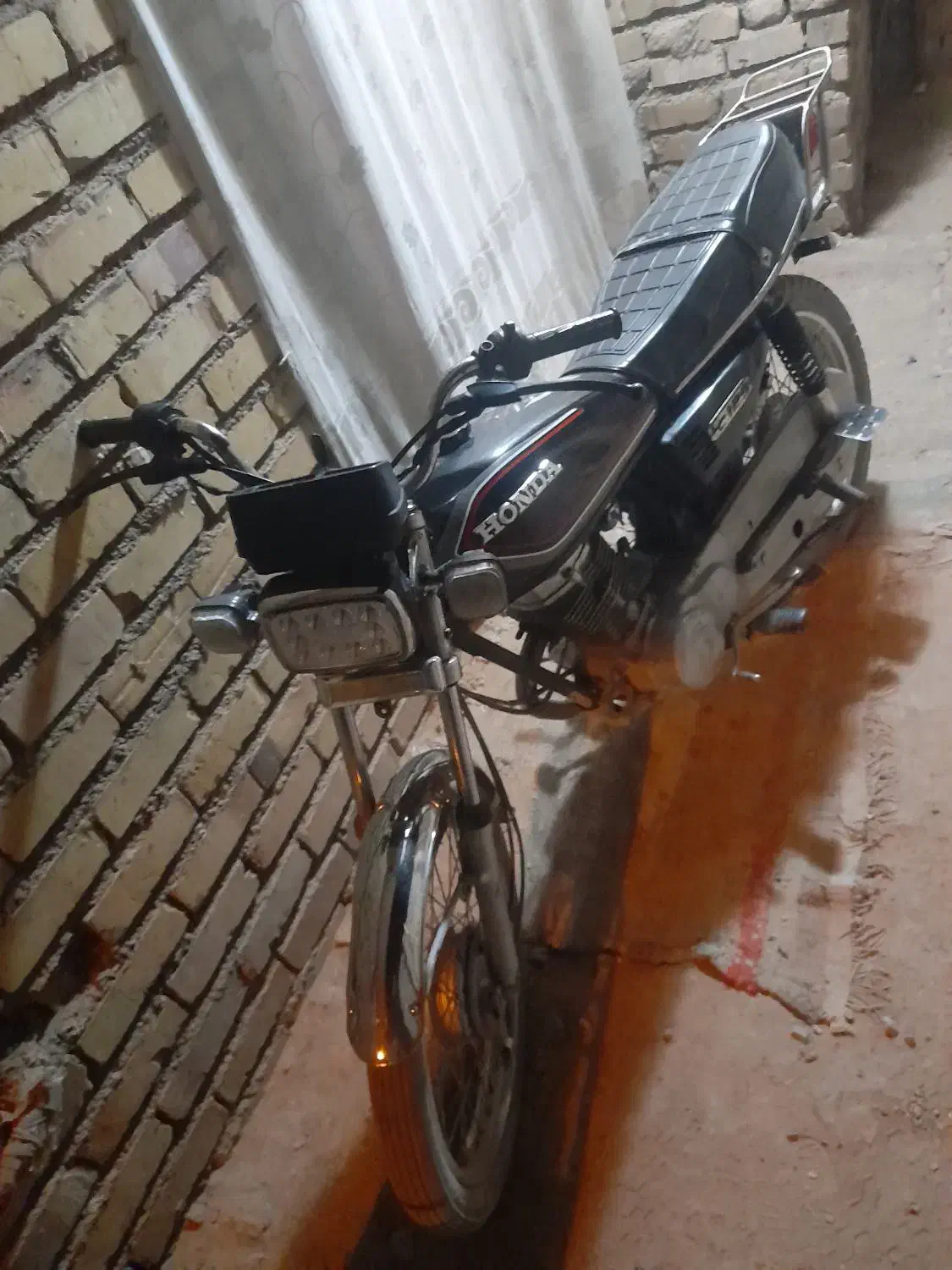 موتور سیکلت|موتورسیکلت|میان ولایت, |دیوار