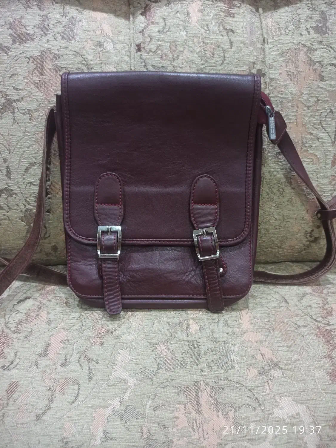 کیف دوشی زنانه تمام چرم گاوی در حد نو|کیف، کفش، کمربند|تهران, سازمان آب|دیوار