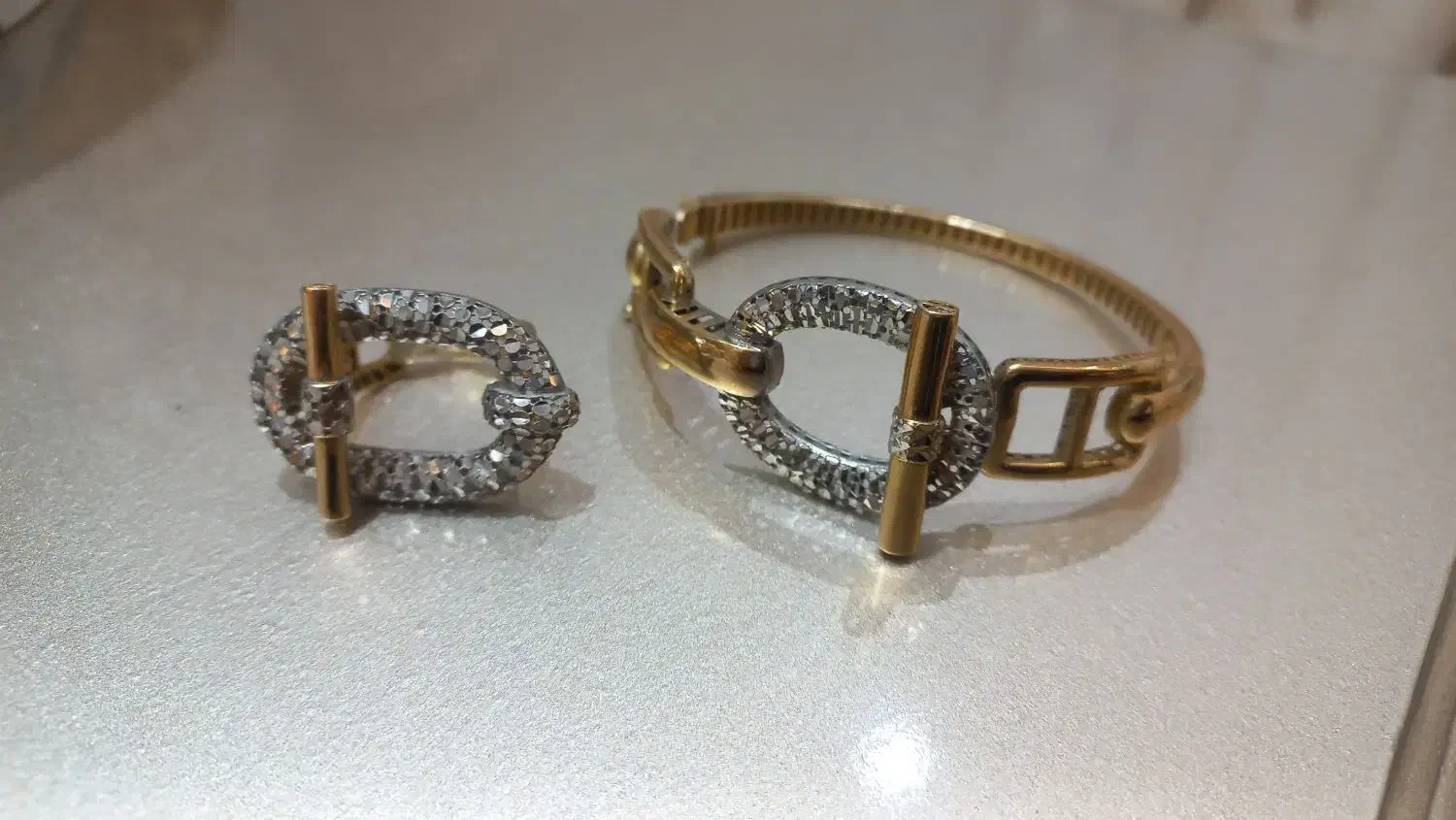 انگشتر و دستبند طلا|جواهرات|سراب, |دیوار