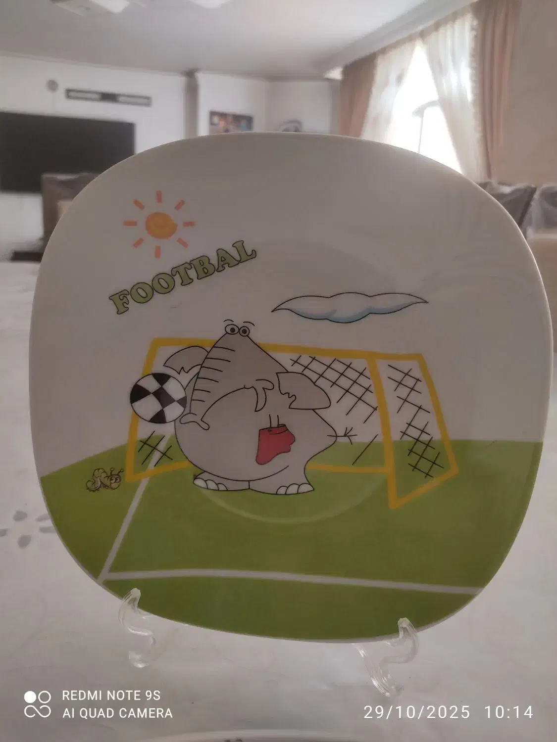 سرویس غذاخوری کودک مارک ورساچه وغیره...|اسباب و اثاث بچه|برخوار, |دیوار