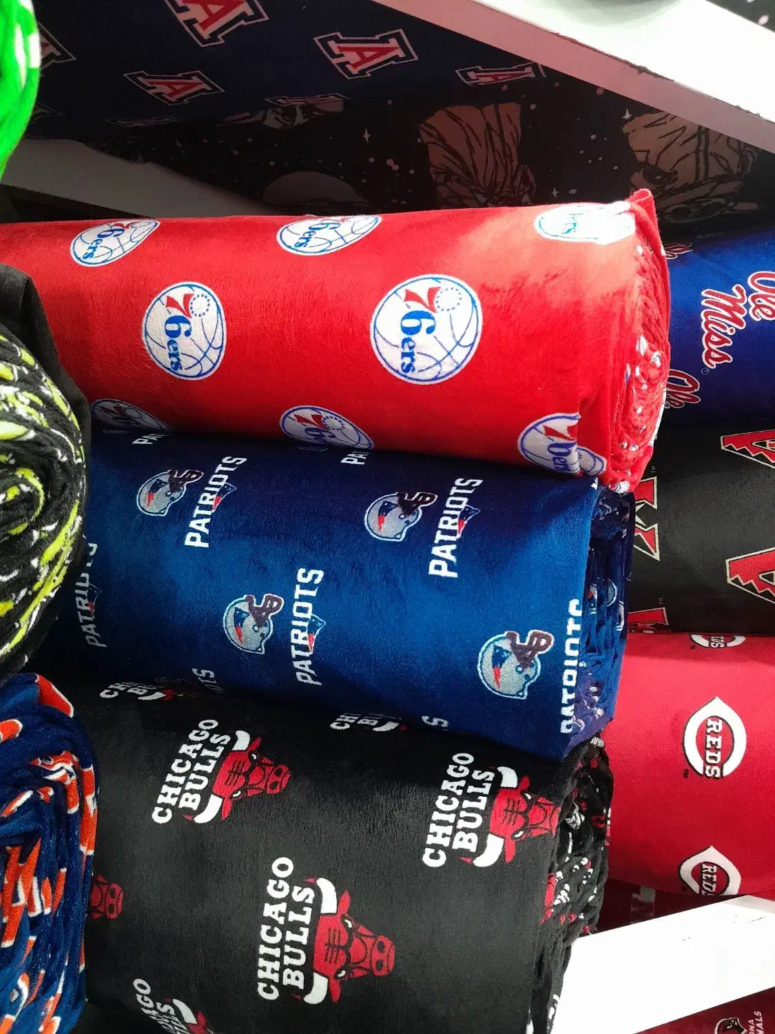 پارچه هودی|لوازم خیاطی و بافتنی|سلماس, |دیوار