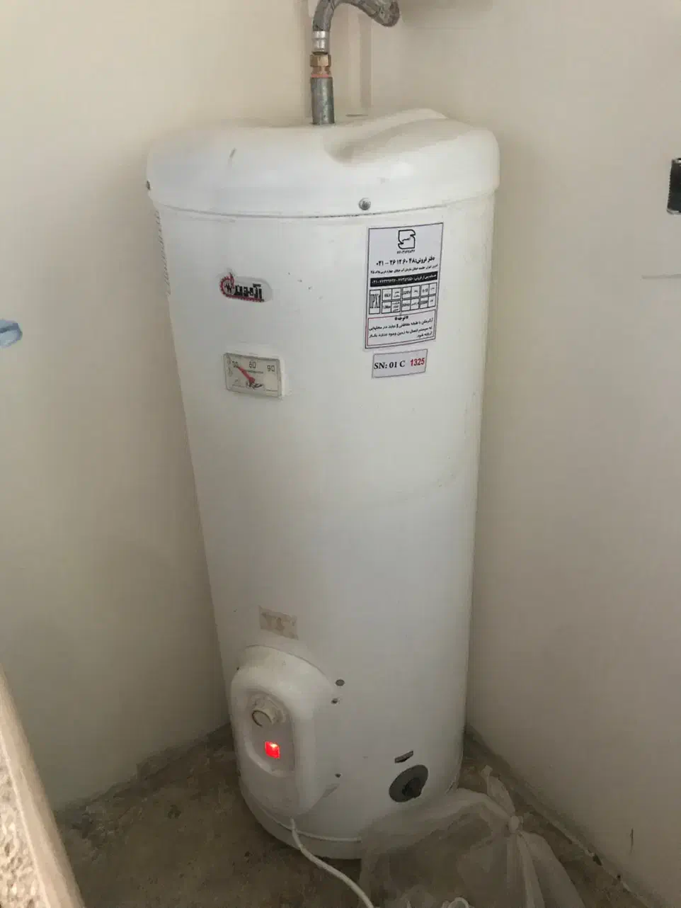 آبگرمکن ایستاده برقی آزمون|آبگرمکن، پکیج، شوفاژ|رشت, حومه رشت|دیوار