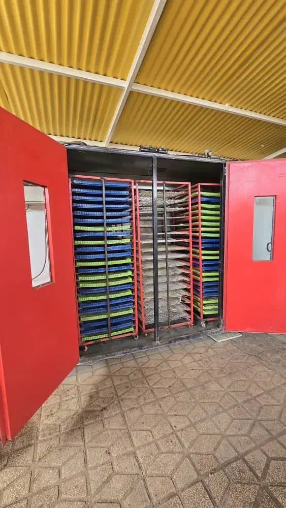 فروش یک دستگاه خشکن میوه وسیزیجات|ماشینآلات صنعتی|آباده, |دیوار