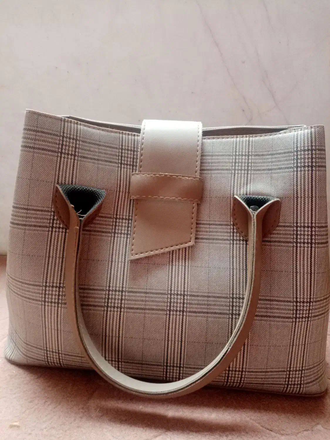 کیف در حد نو|کیف، کفش، کمربند|شهرضا, |دیوار