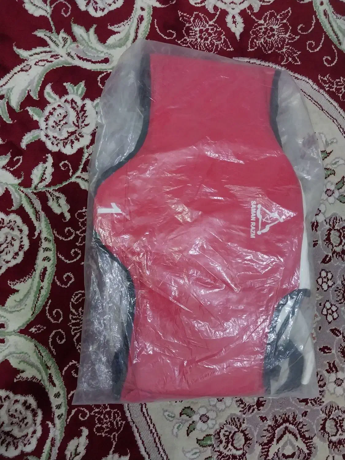 هوگو نو سایز یک|تجهیزات ورزشی|برخوار, |دیوار