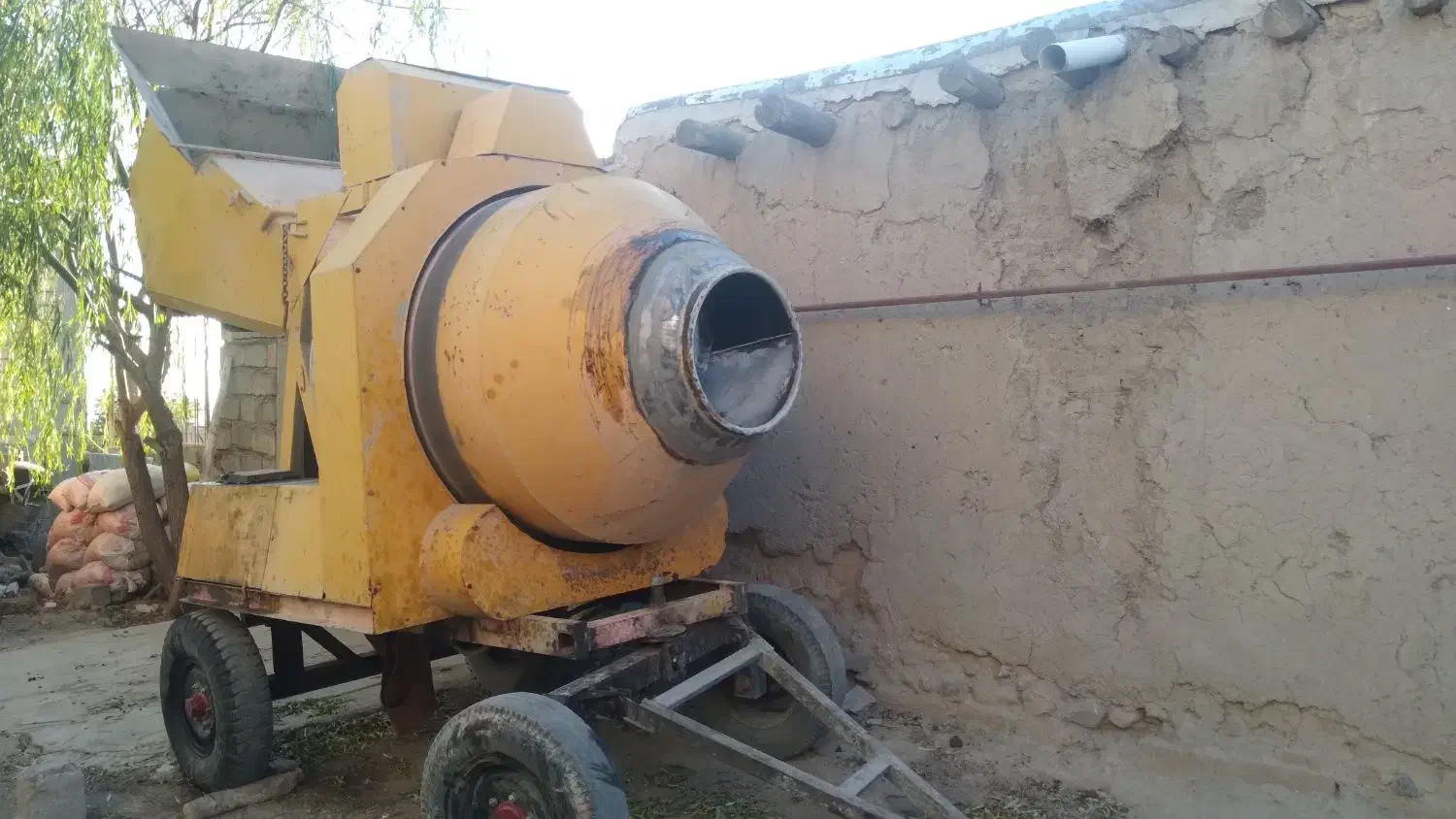 میکسر بتن هزار لیتری|ماشین‌آلات صنعتی|تبریز, |دیوار