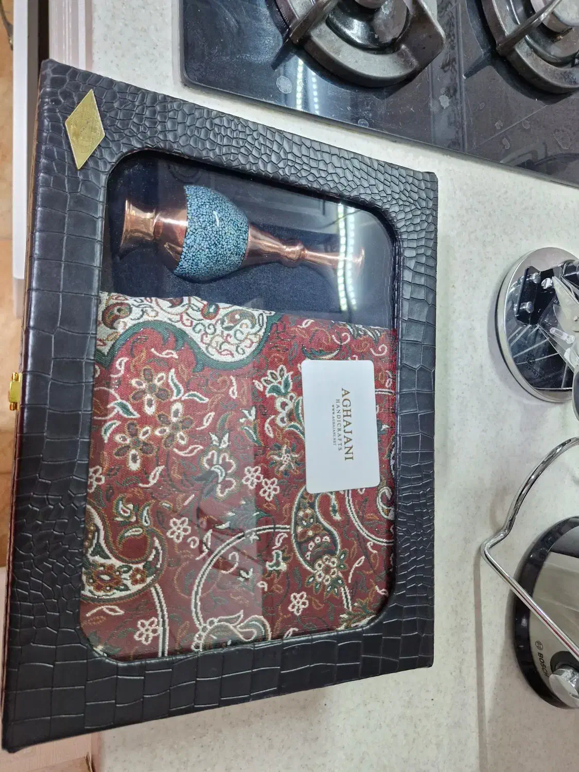 بسته کادویی برند آقاجانی|صنایع دستی و سایر لوازم تزئینی|تهران, باغ فیض|دیوار