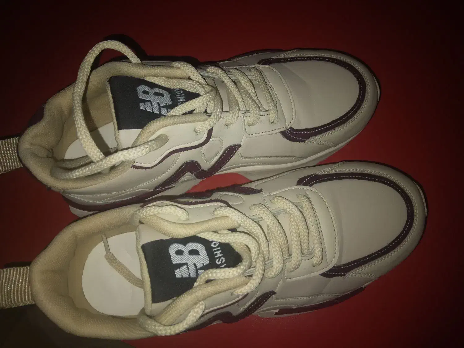 کتونی سایز دخترانه ۳۹|کفش و لباس بچه|اقبالیه, |دیوار