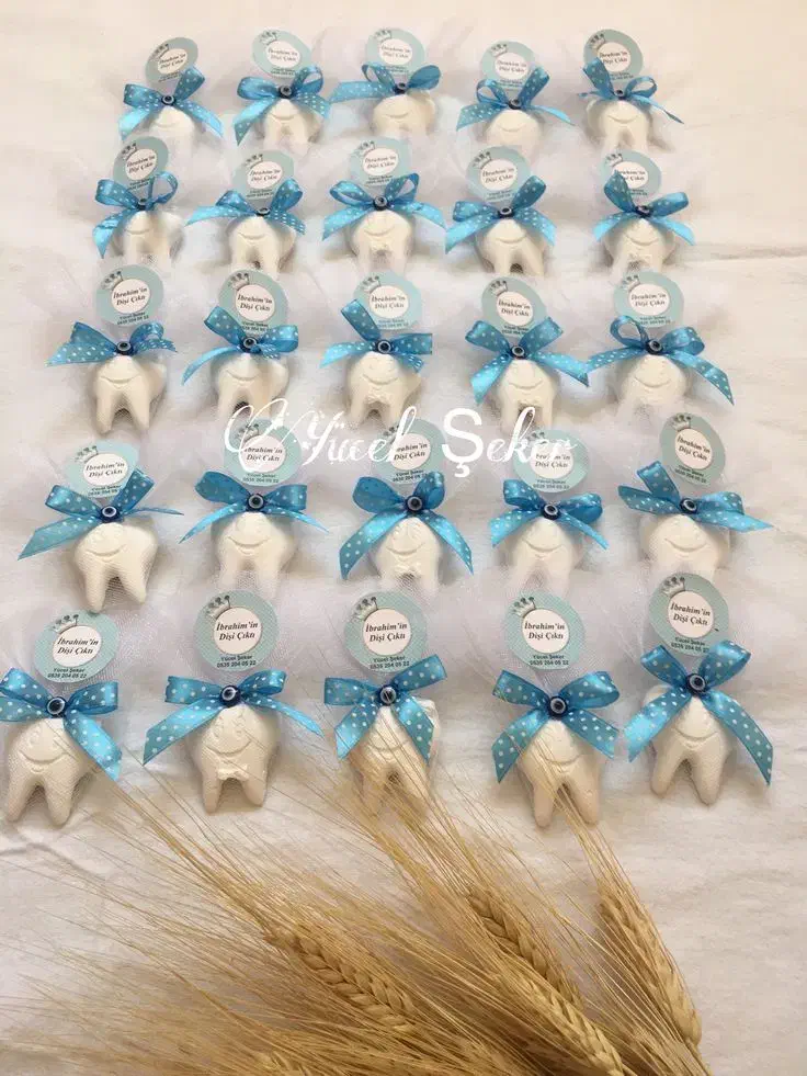 استند گیفت شیک دندانی|مجسمه، تندیس، ماکت|سبزوار, توحیدشهر|دیوار