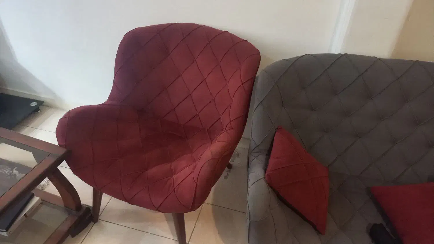 دو دست مبل مبل ال پنج نفره و طرح چستر|مبلمان خانگی و میز عسلی|تهران, کرمان|دیوار