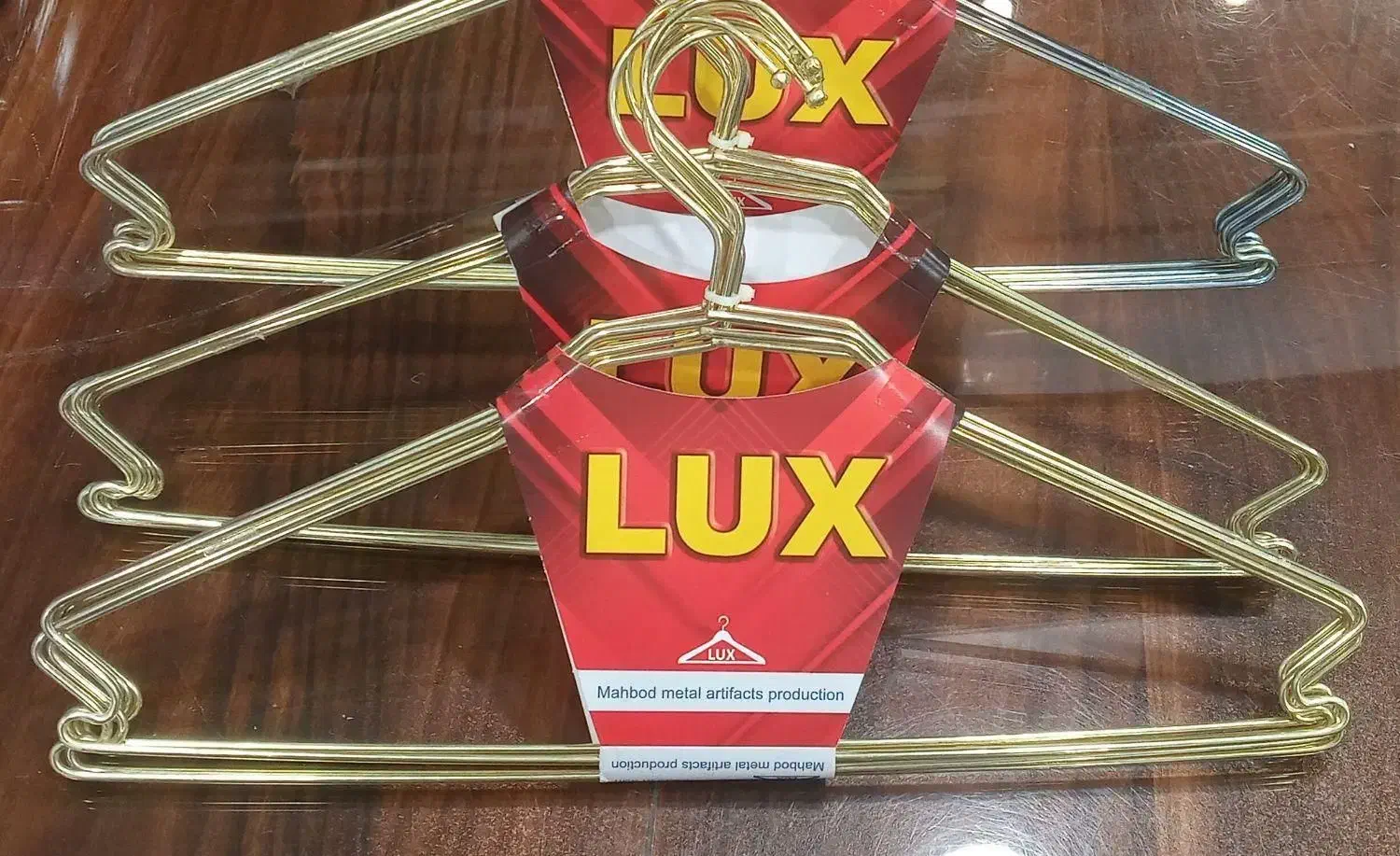 چوب لباسی آویز لباس گیره لباس|فروشگاه و مغازه|قم, شهرک فاطمیه|دیوار