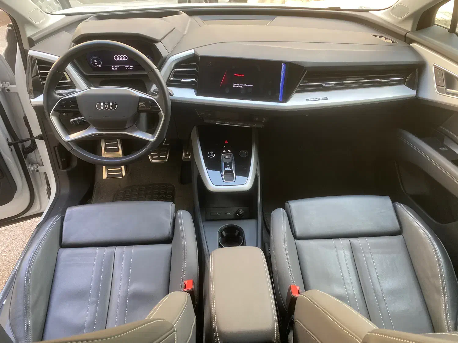 Audi|خودرو سواری و وانت|تهران, سوهانک|دیوار