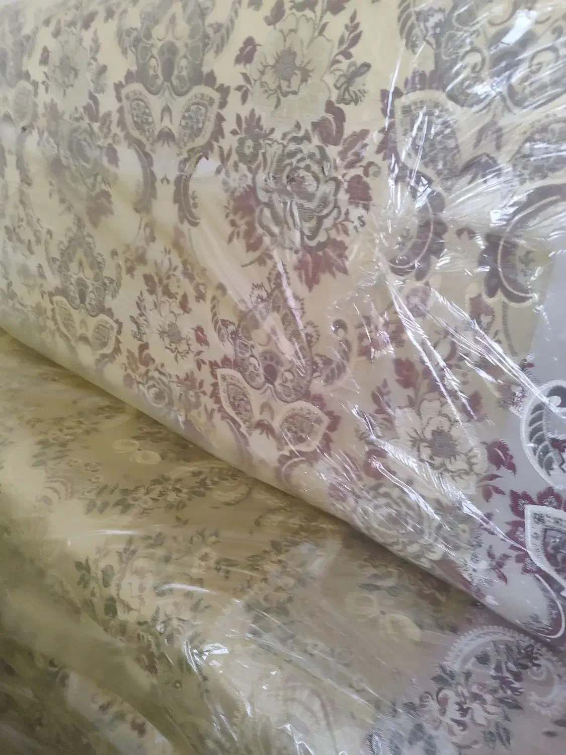 رو پشتی یا رو میزی گلدوزی شده و پشتی دو رویه|پشتی|ایلام, |دیوار