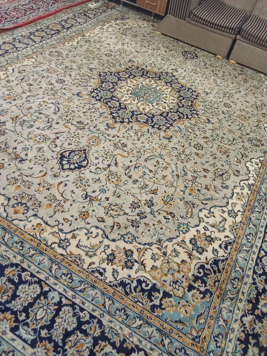 قیمت پنج میلیون|فرش|زاهدان, |دیوار