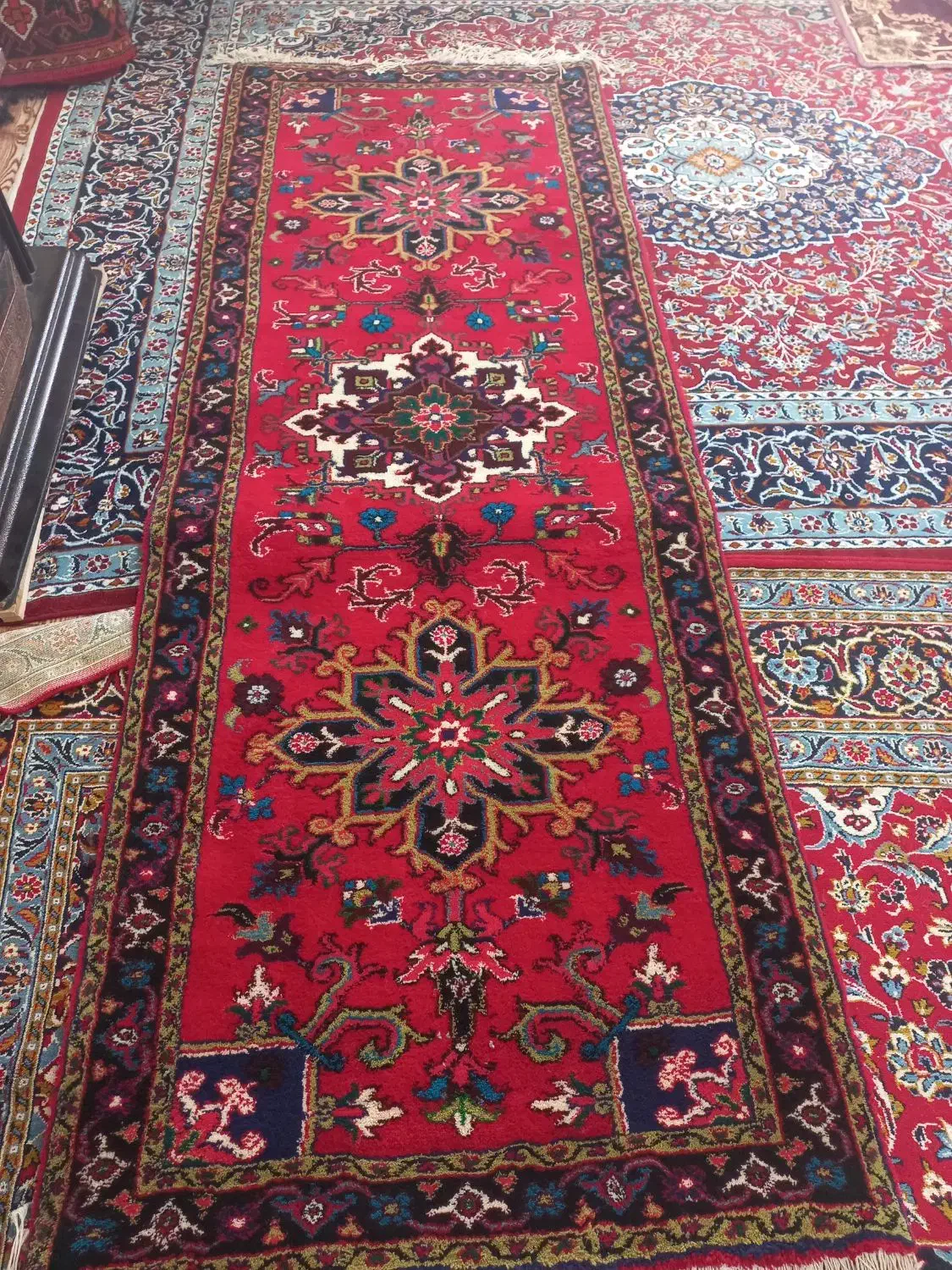 فرش دستباف تکی ۶ متری وکناره نو نو|فرش|تبریز, |دیوار