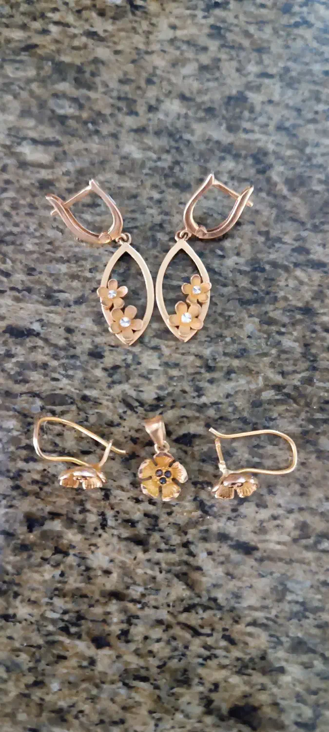 حدود 7 گرم طلا در حد نو|جواهرات|بیجار, |دیوار