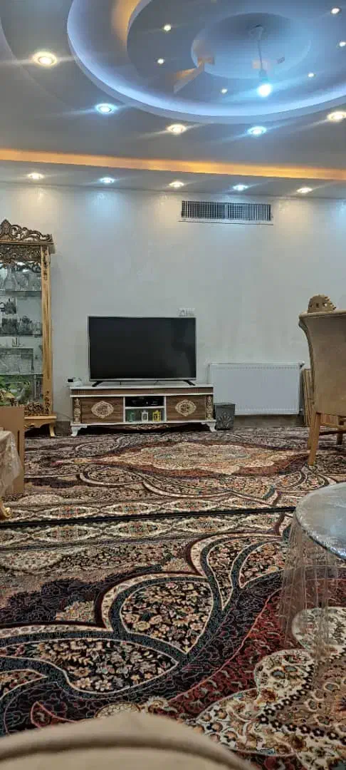 رهن و اجاره واحد۳ خ شهرک لاله|اجارهٔ آپارتمان|شیراز, جوادیه|دیوار