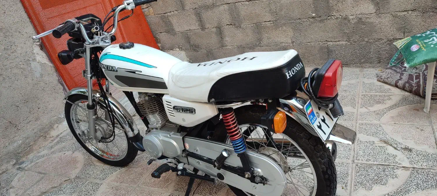 موتور 93مدارک تکمیل|موتورسیکلت|اسلام‌‌آباد غرب, |دیوار