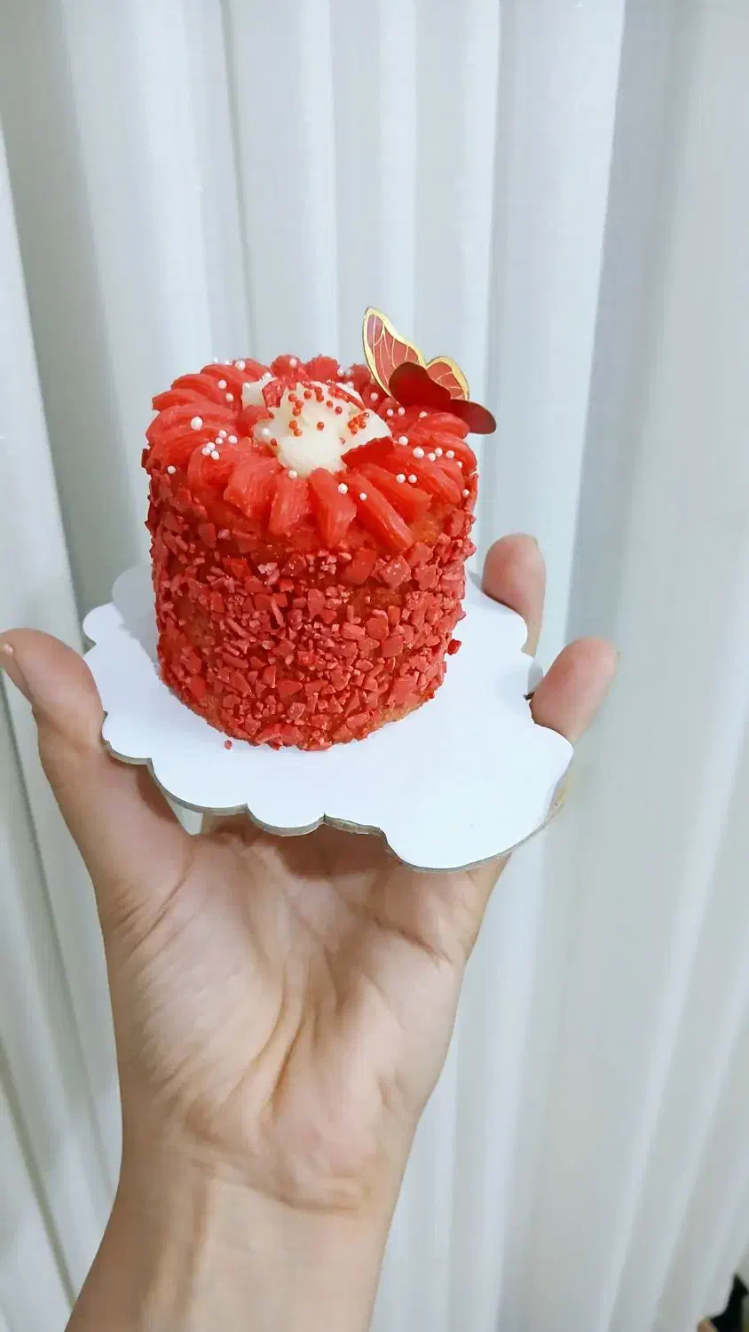 پخت انواع کیک عصرانه، خامه ای ، شیرینی و کاپ کیک|خوردنی و آشامیدنی|مشهد, نوید|دیوار