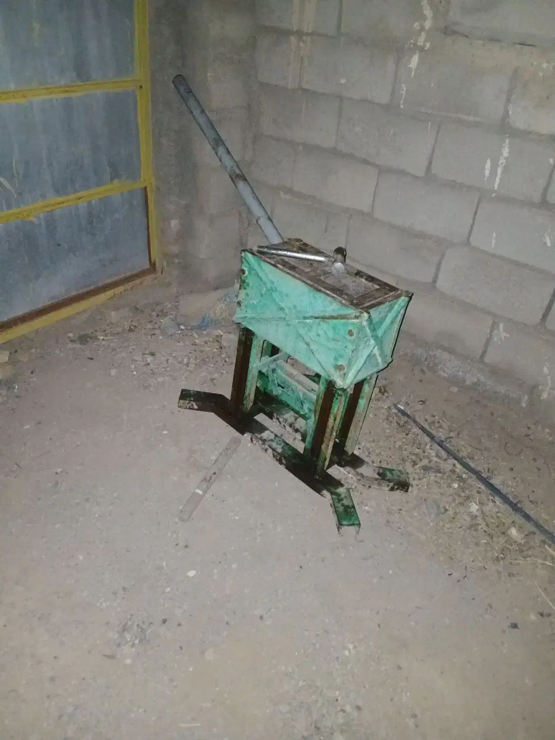 دستگاه بلوک زنی تکی|مصالح و تجهیزات ساختمان|خوسف, |دیوار