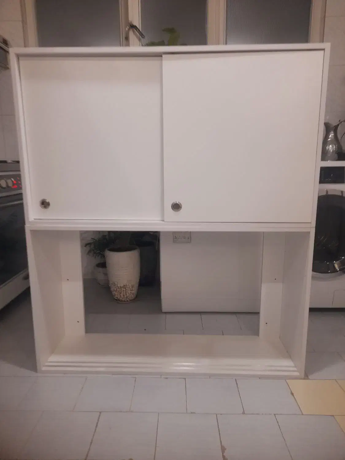 دوعددکابینت درب کشویی طول ۱۱۰ cmو عمق ۳۱ cm|کتابخانه، شلف، قفسههای دیواری|تهران, قیام|دیوار