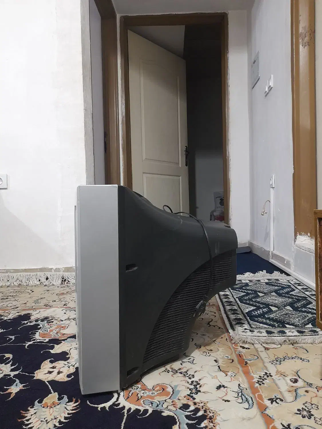 تلویزیون|تلویزیون و پروژکتور|ایلام, |دیوار