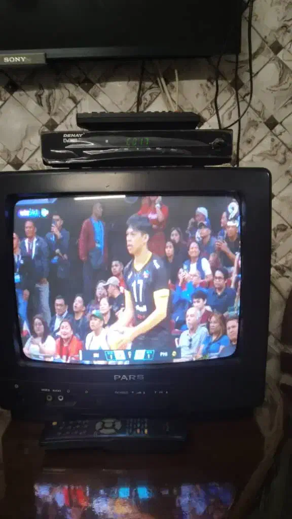 تلویزیون پارس۱۴اینچ در جد نو با کنترل فابریک|تلویزیون و پروژکتور|تهران, آبشار|دیوار