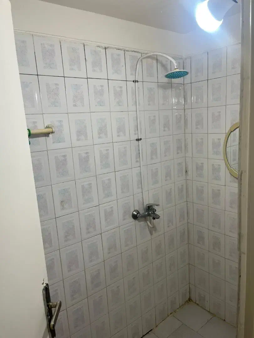 واحد ۸۰ متری/ خوش نقش/ همکف