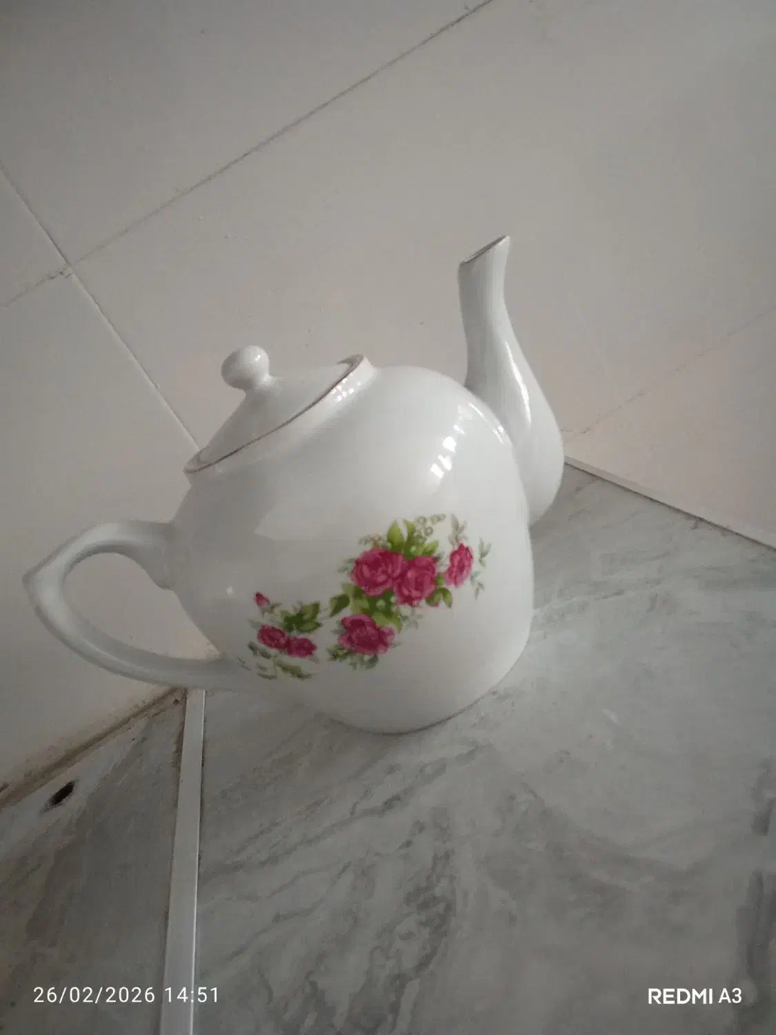 قوری|قوری، کتری، قهوهساز دستی|سبزوار, علمدار|دیوار