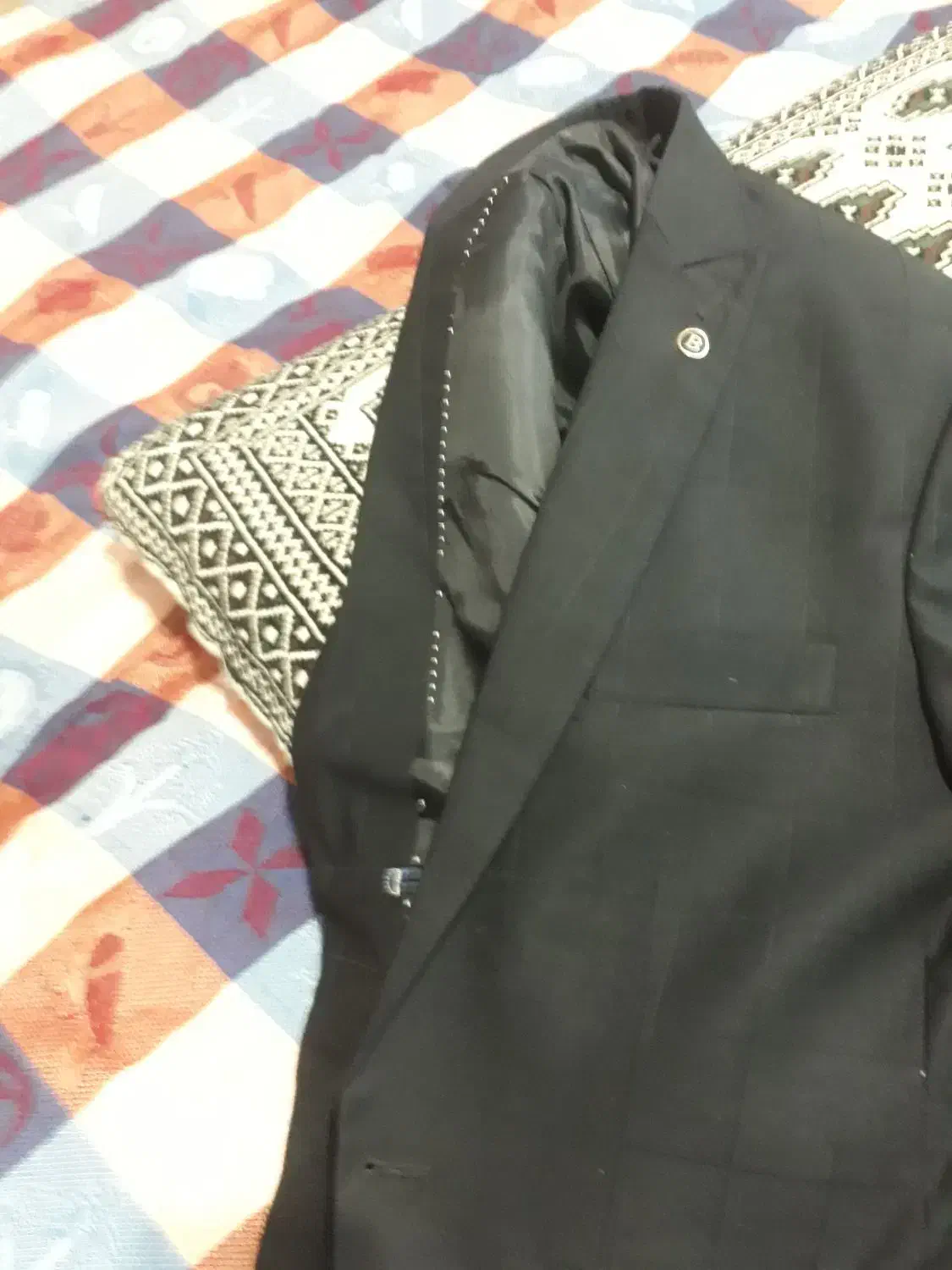 درحدنو|لباس|قائن, |دیوار