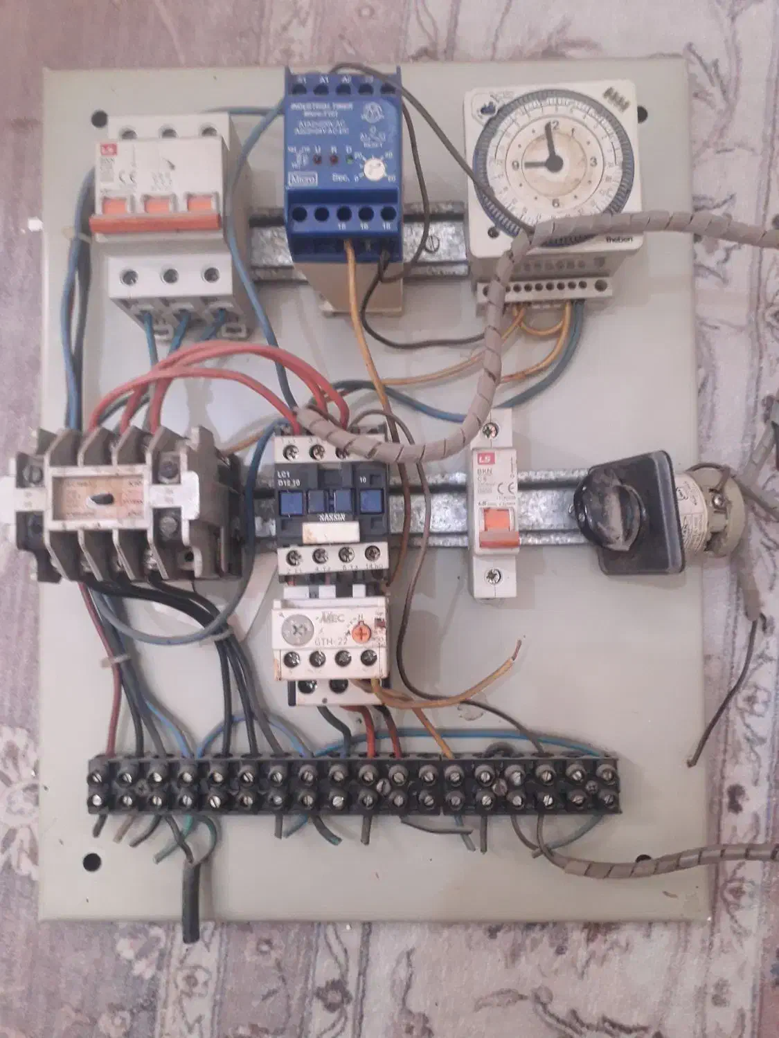 تابلو برق|فروشگاه و مغازه|شهریار, شهریار|دیوار