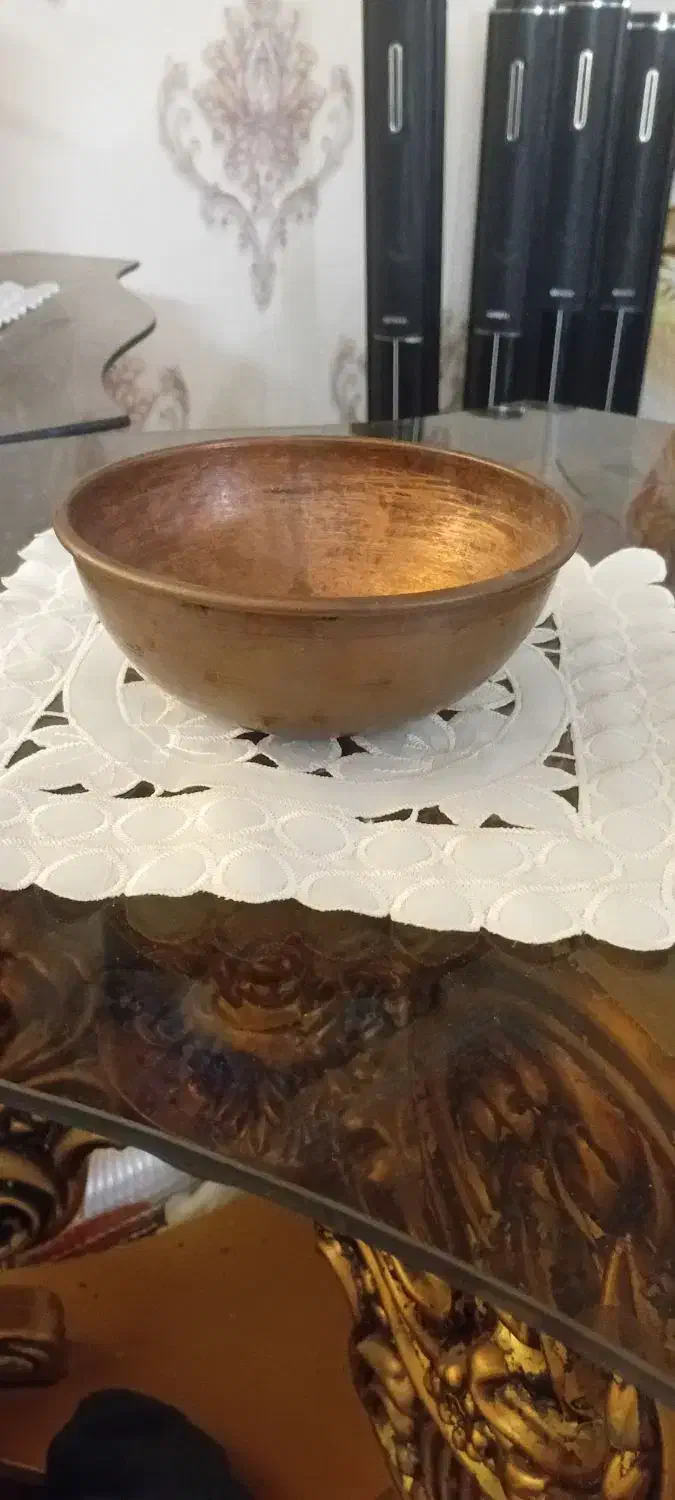 کاسه مسی|کلکسیون اشیاء عتیقه|بهارستان, |دیوار