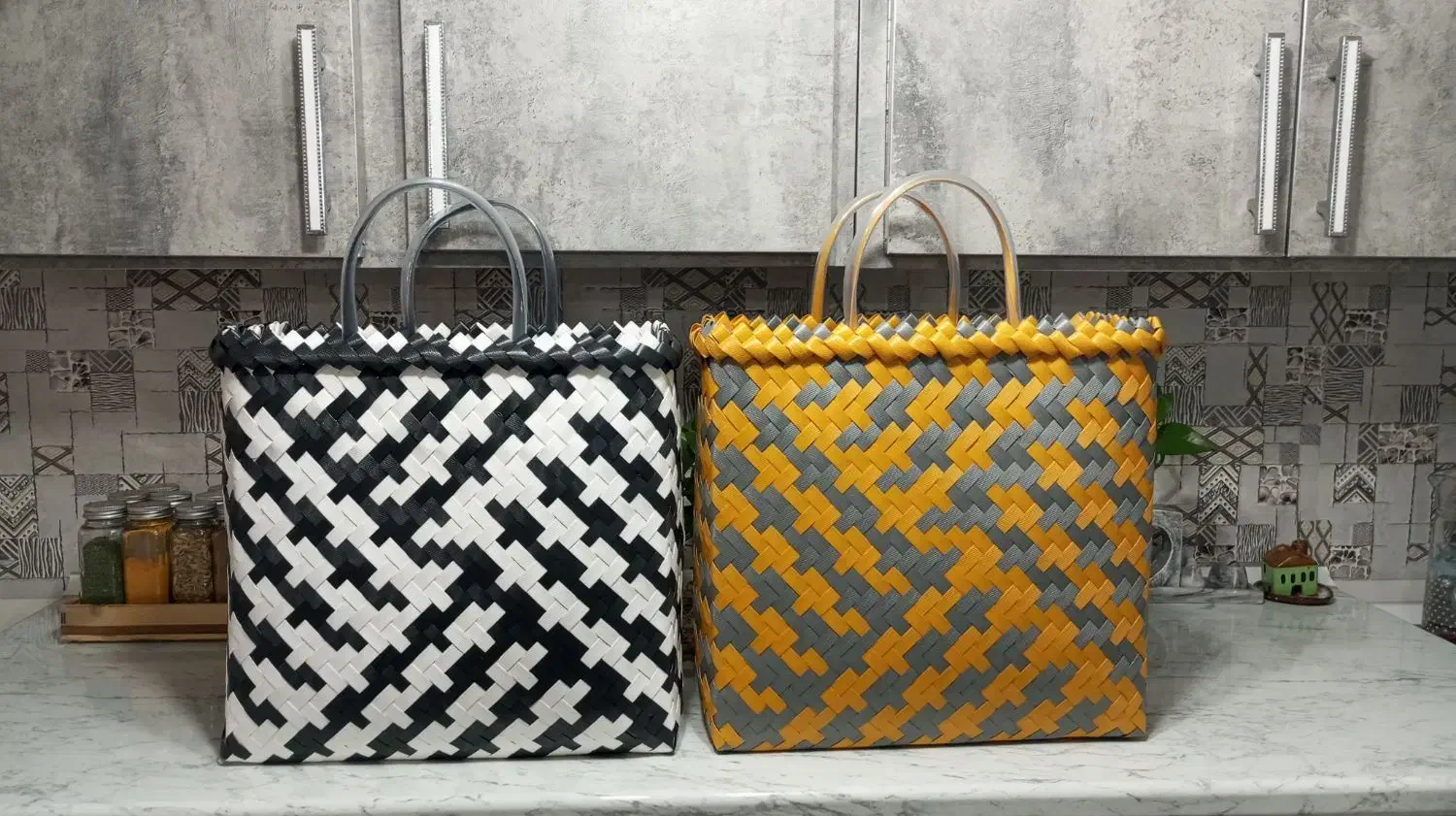 صنایع دستی تسمه بافی ساک کجراه|صنایع دستی و سایر لوازم تزئینی|آستانه اشرفیه, |دیوار