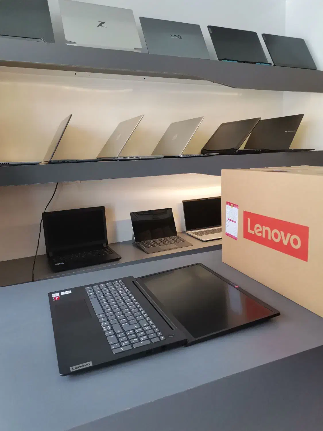 لنوو V15 I5 13420H آکبند بارم16 حافظه 512SSD|رایانه همراه|یزد, |دیوار