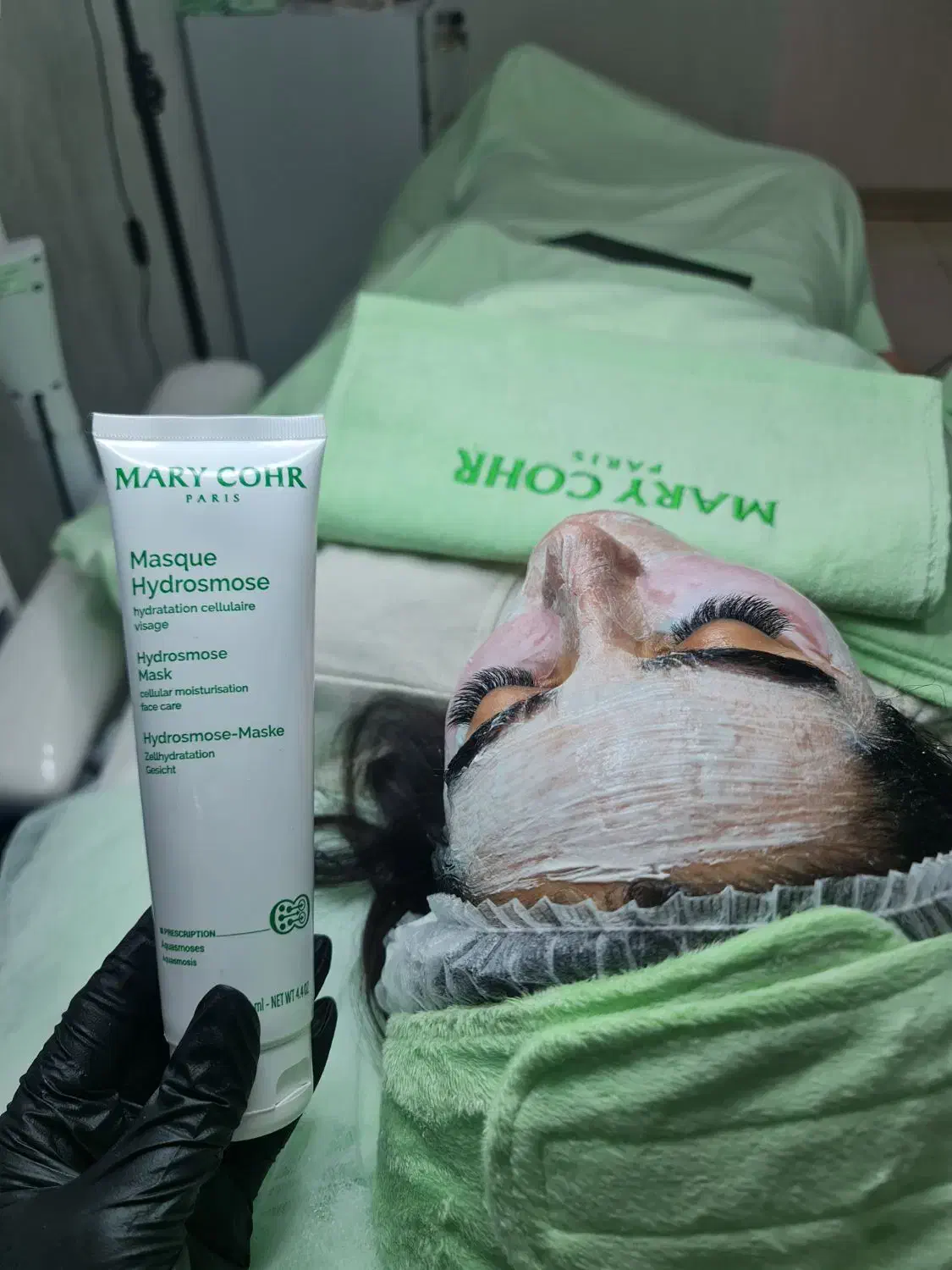 ۳۰ ٪ تخفیف  فشیالِ پوست کربوکسی تراپی تخصصی|خدمات آرایشگری و زیبایی|اصفهان, فیض|دیوار