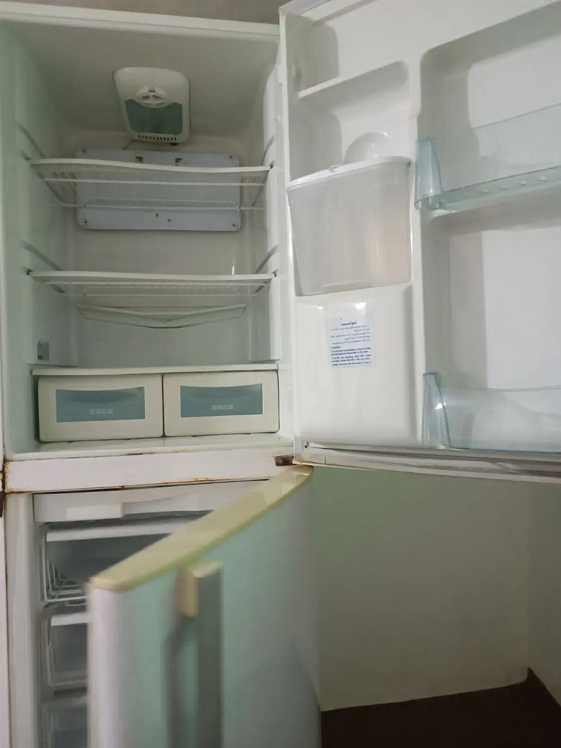 یخجال|یخچال و فریزر|تیکمه داش, |دیوار