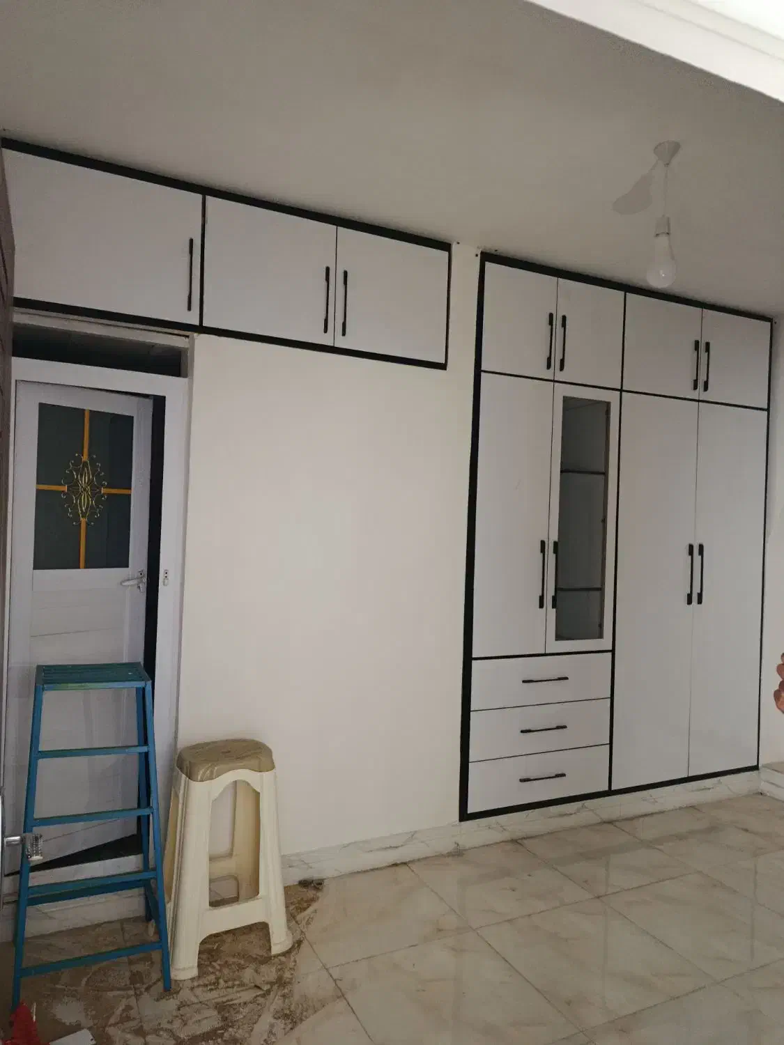 ساخت کمد دیواری و کابینت.تعمیرات و خورده کاری ها|خدمات پیشه و مهارت|بروجرد, |دیوار