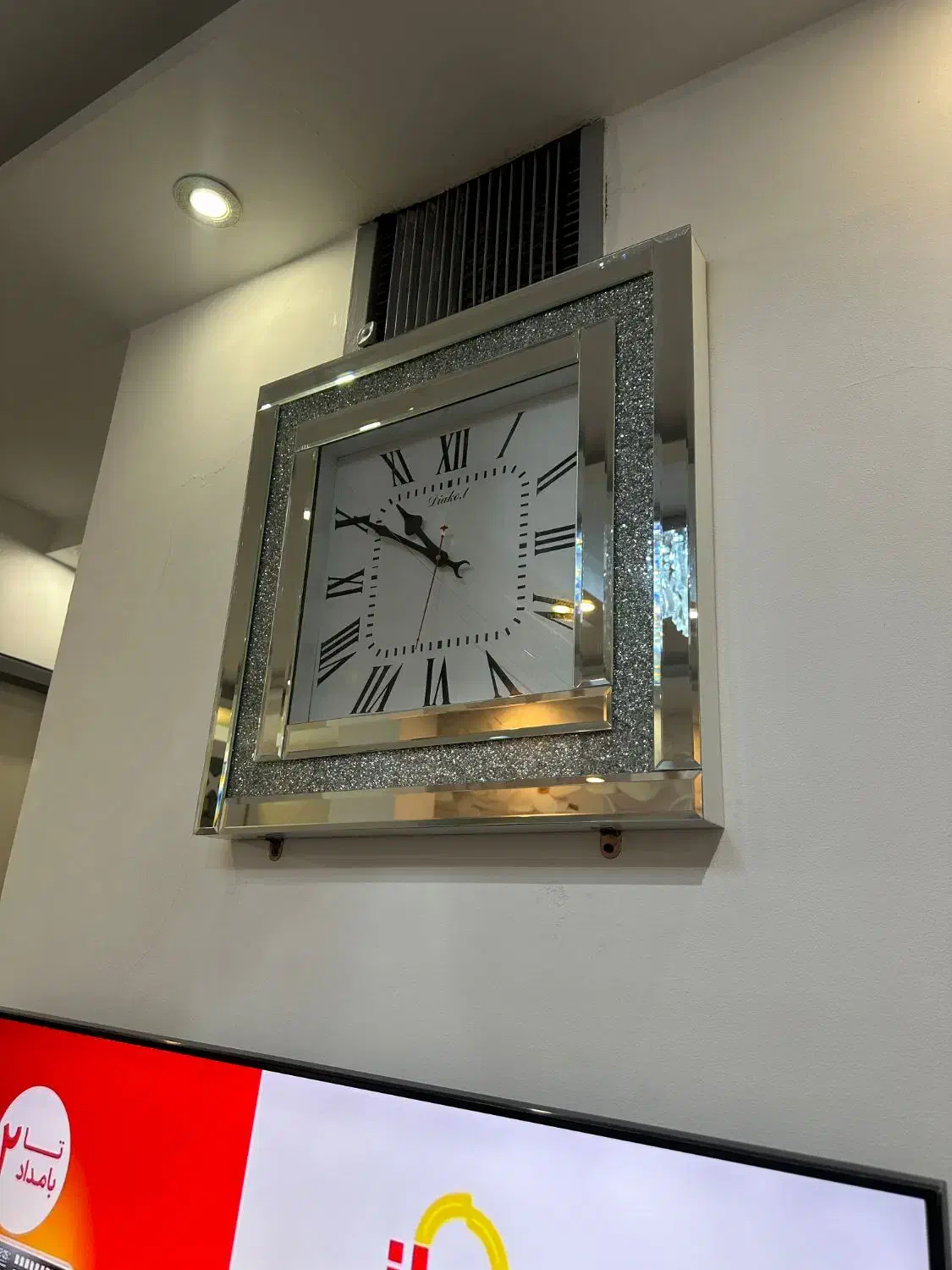 ساعت دیواری تمام کریستال|ساعت دیواری و تزئینی|اندیشه, اندیشه فاز ۱|دیوار
