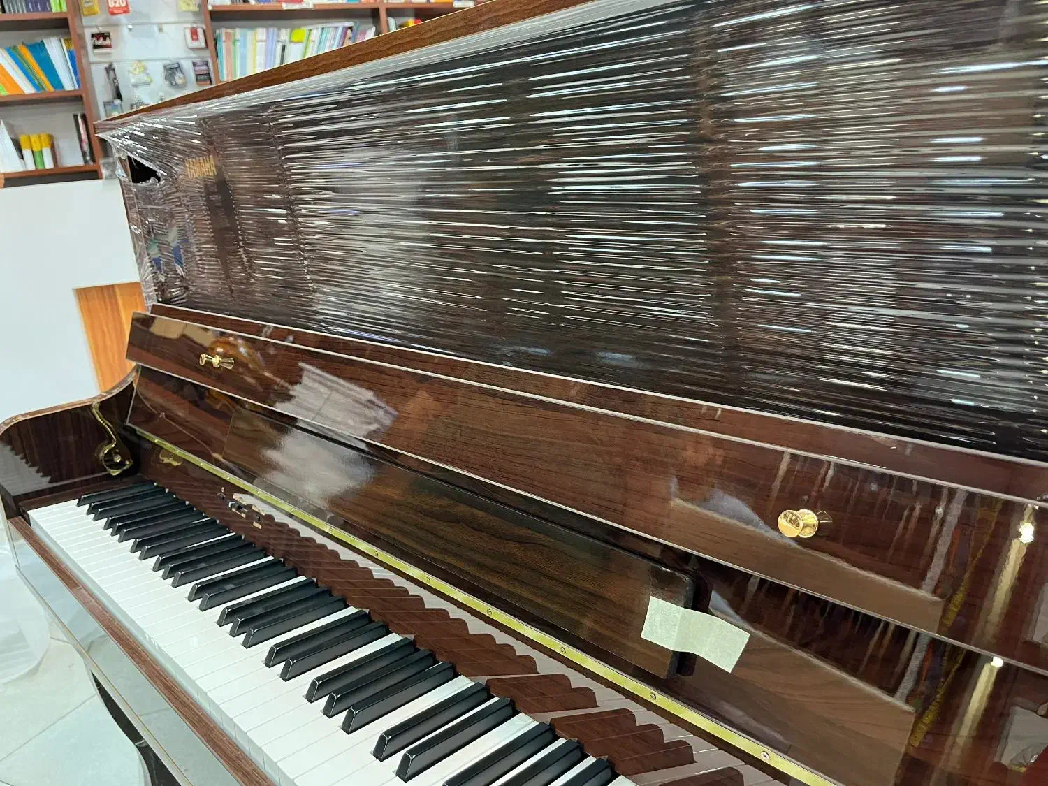 پیانو p145|پیانو، کیبورد، آکاردئون|نسیم‌شهر, |دیوار