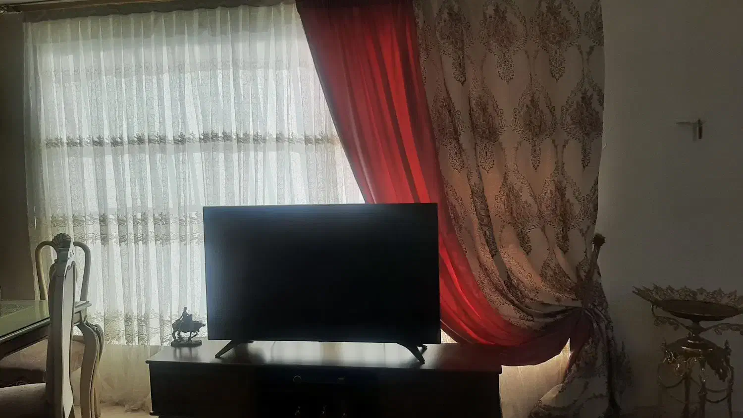 پرده تور و کتیبه طول ۶ متر عرض ۲ونیم|پرده، رانر، رومیزی|تهران, چیذر|دیوار