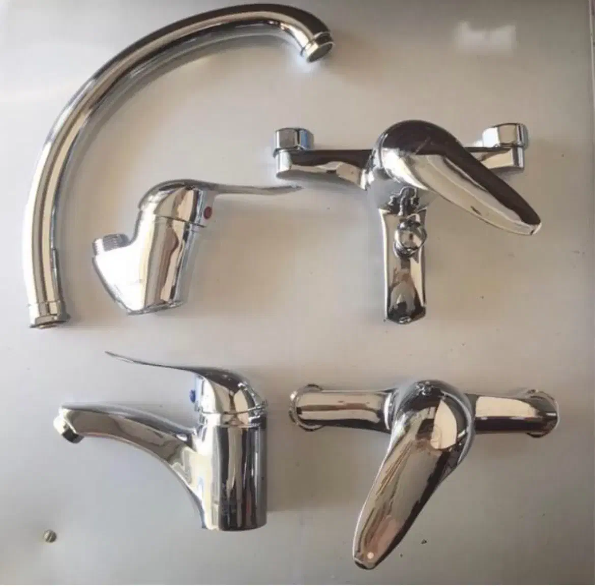 شیرآلات اهرمی|لوازم سرویس بهداشتی|رشت, رودباری|دیوار