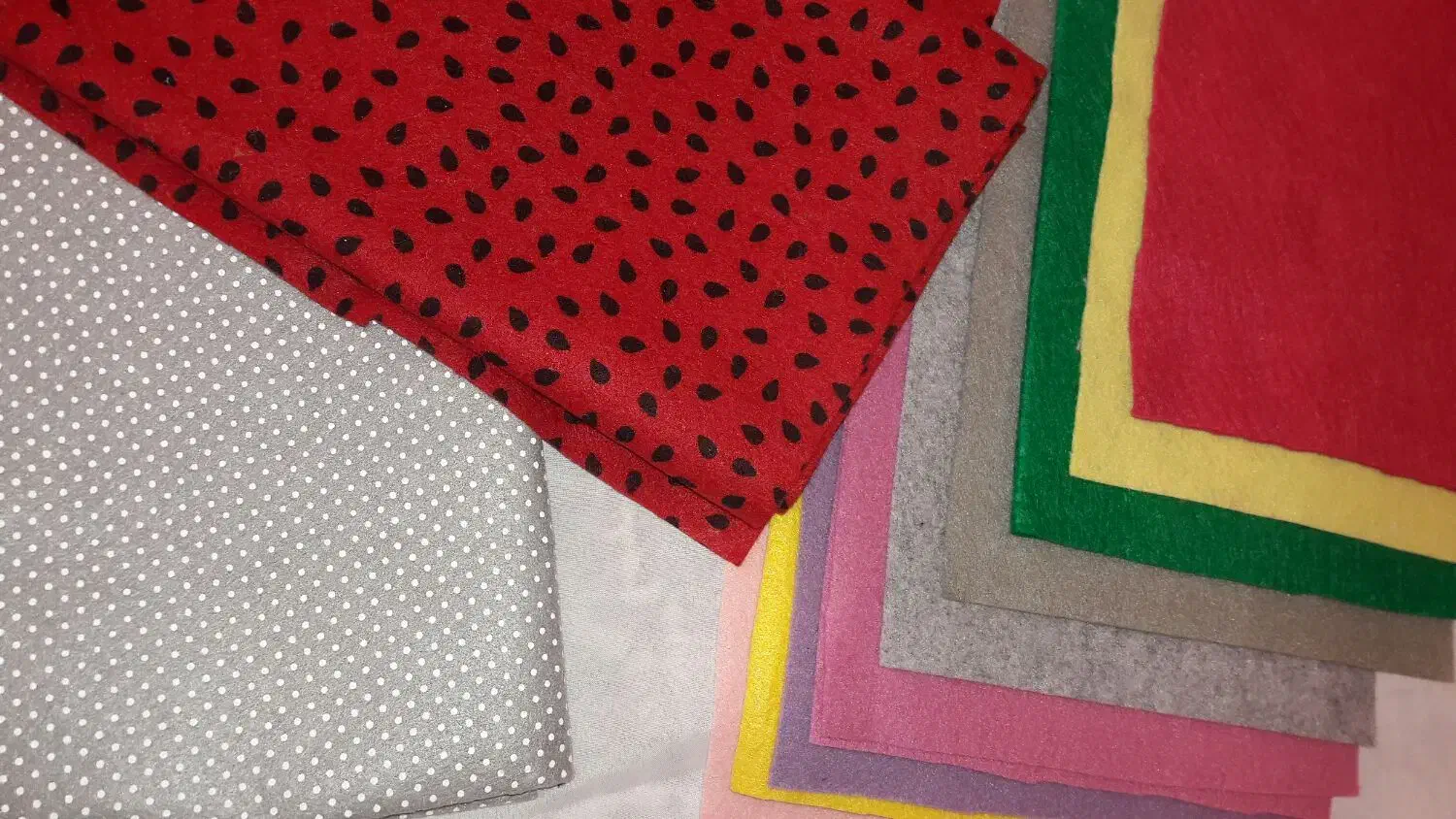 نمد رنگی کاردستی|صنایع دستی و سایر لوازم تزئینی|لنجان, |دیوار