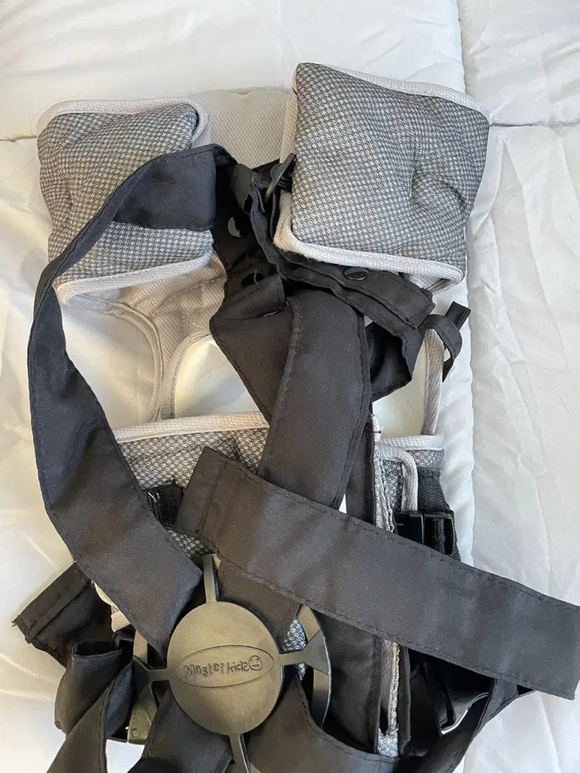 آغوشی گود بی بی|اسباب و اثاث بچه|تهران, نازی‌آباد|دیوار