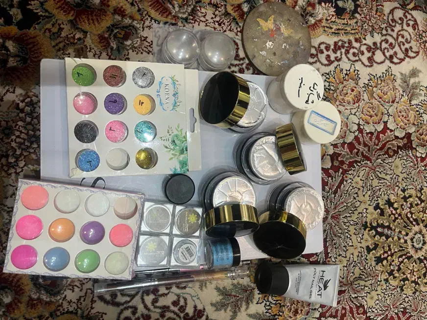 تعدادی وسایل ناخن|آرایشی، بهداشتی، درمانی|شاهینشهر, عطار|دیوار