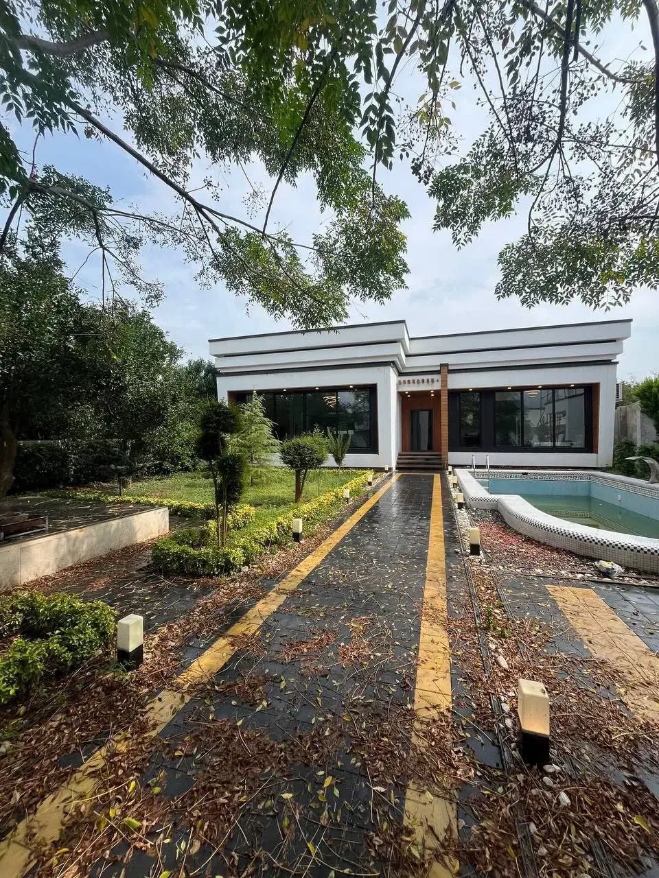 باغ ویلا مدرن همکف ۲۳۰ متری خوش نقشه سنددار|فروش خانه و ویلا|کومله, |دیوار