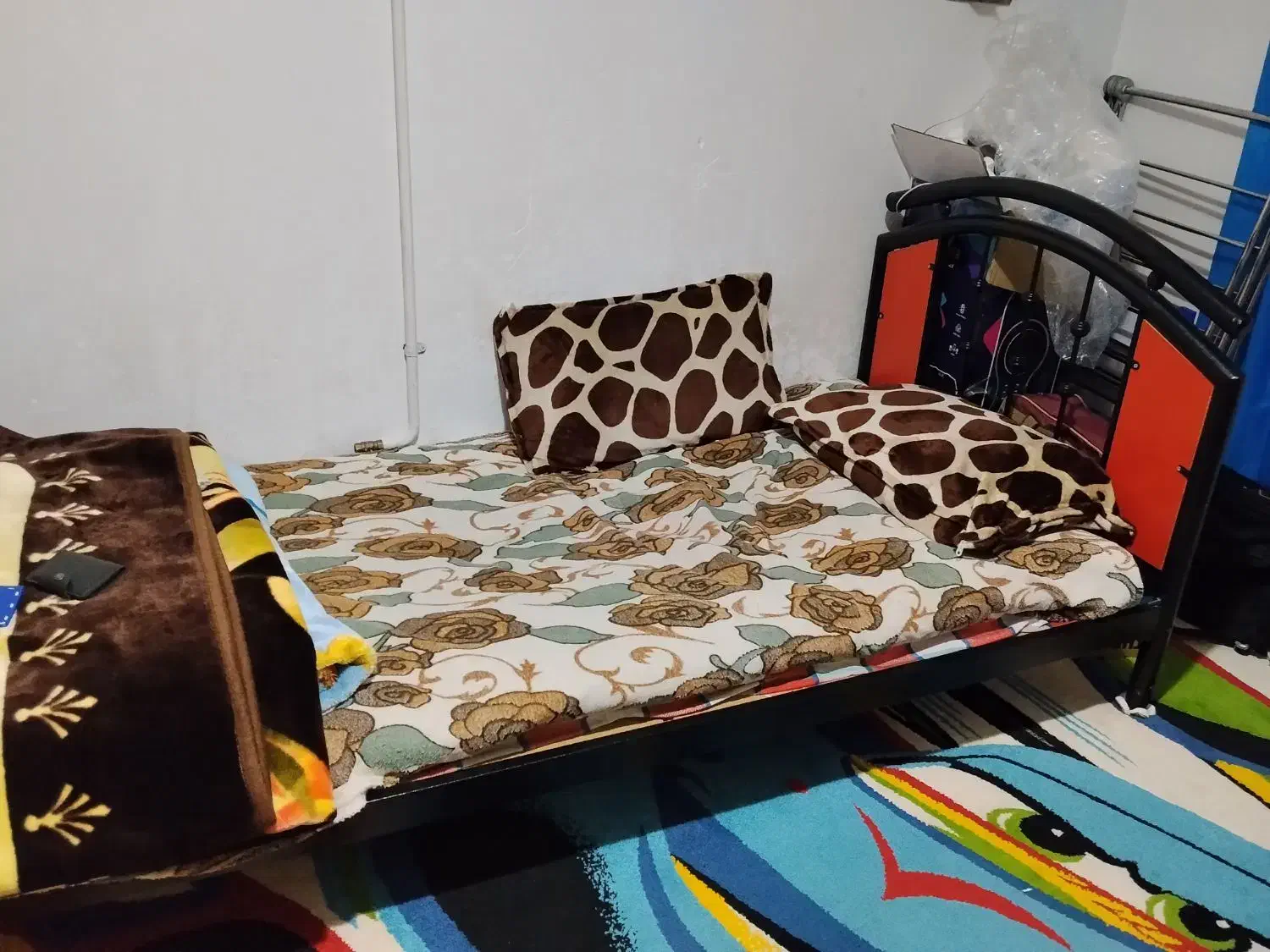 تخت خواب|تخت و سرویس خواب|بیرجند, |دیوار