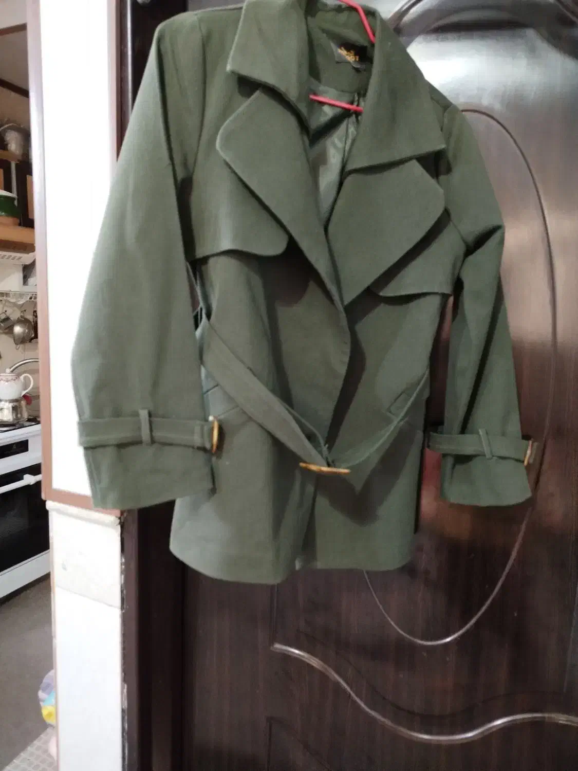 کت کتان|لباس|قم, حاج زینل|دیوار