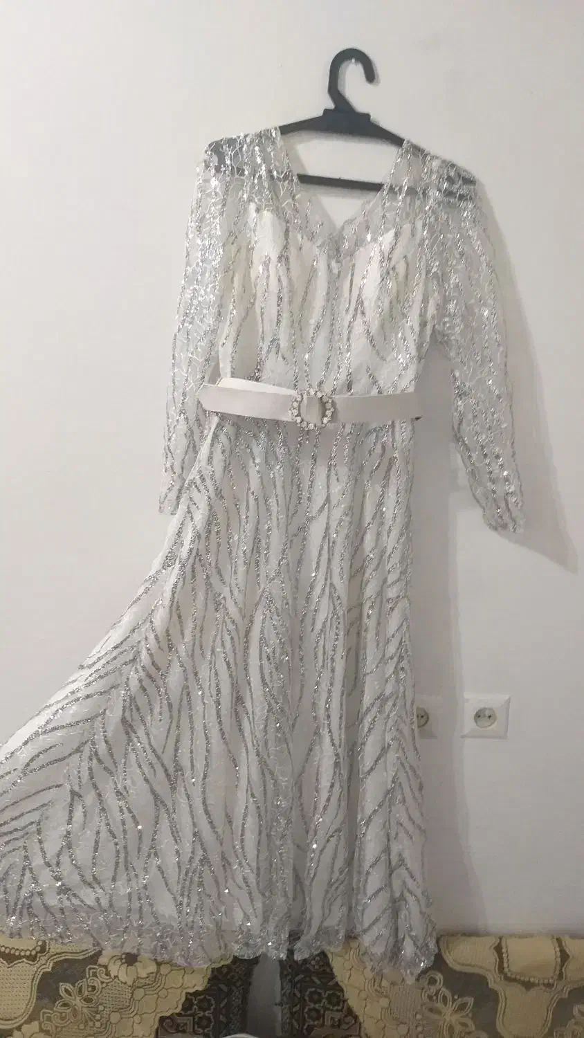 لباس مجلسی|لباس|کلاچای, |دیوار