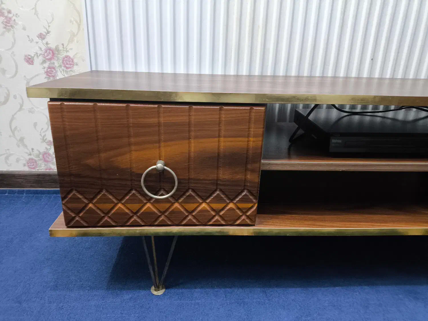 میز تلوزیون|میز تلویزیون|قم, شهرک شهرداری|دیوار